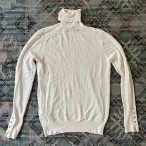 NWOT Zara Cream Turtleneck Sweater - size s
